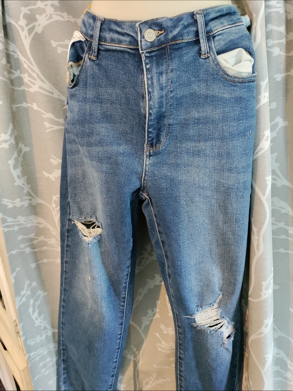 Judy Blue Distressed Boyfriend Jeans - Blue Wash
